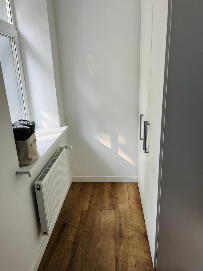 The Right Coast Apartment With Free Private Parking Riga Esterno foto