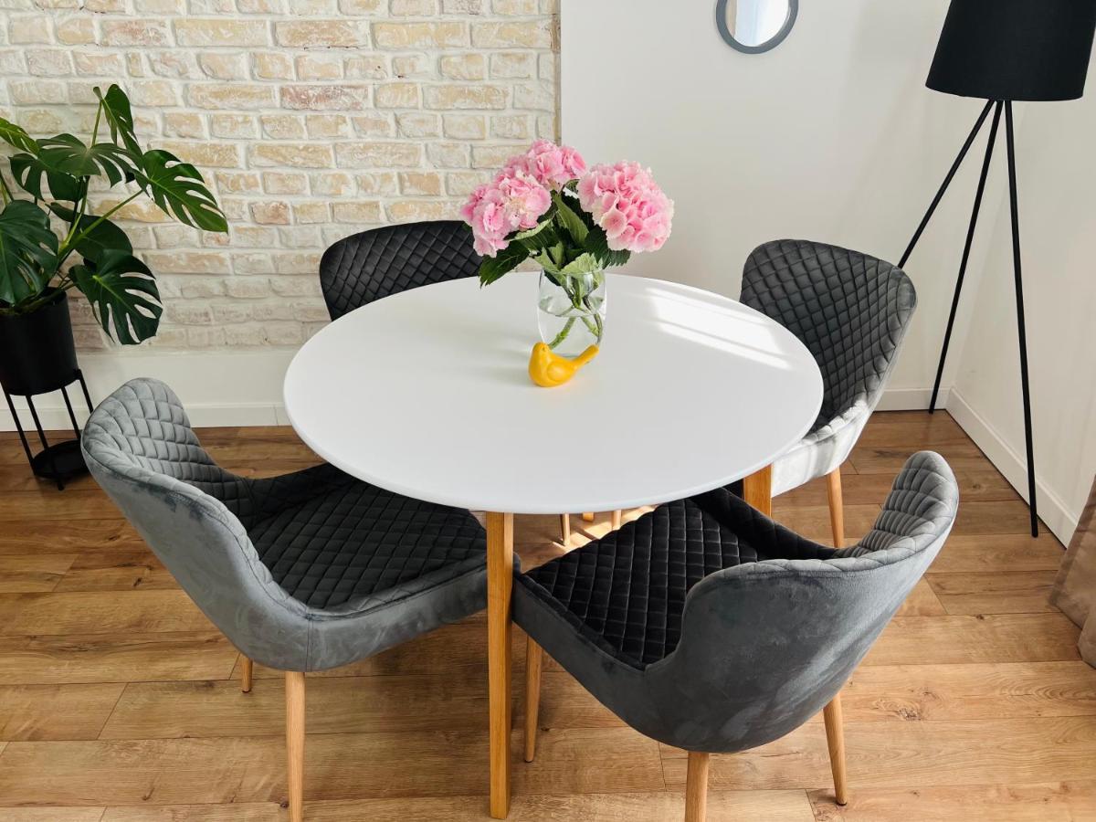 The Right Coast Apartment With Free Private Parking Riga Esterno foto
